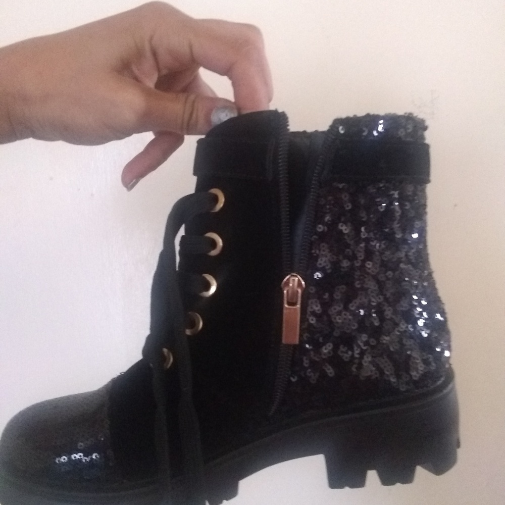 Boots - Picture 2 of 3